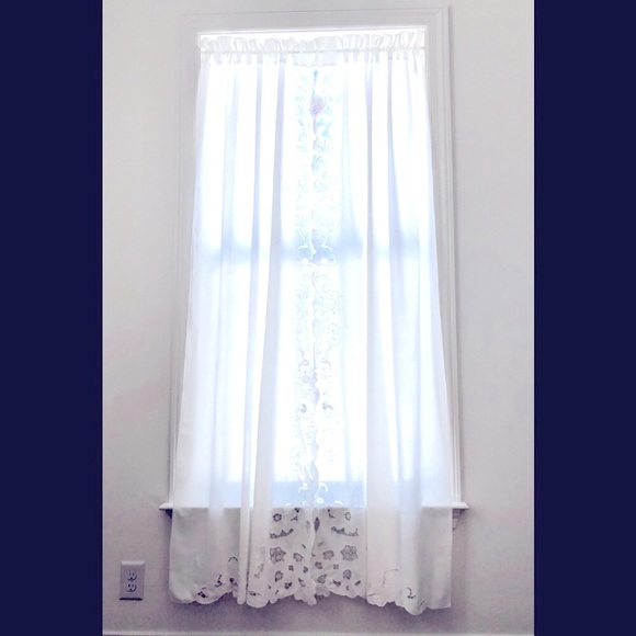 2 100% Cotton Battenberg lace curtain Panels
84 x 36" - Picture 4 of 9